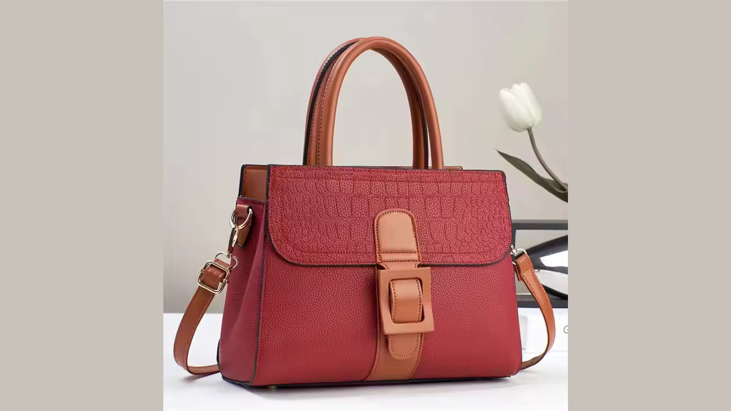 Ladies Hand Bag (Luxury)